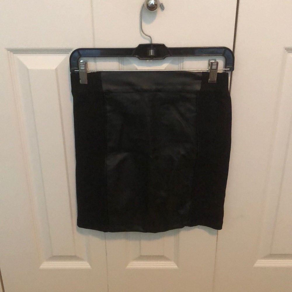 Sanctuary clothing black faux leather skirt sz S